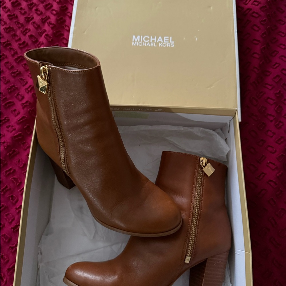 Michael Kors Women's Brown Ankle Boots